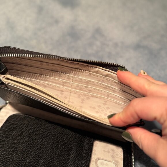 Thirty-One “All About the Benjamins” Zip-Around Wallet – Black - Picture 2 of 3